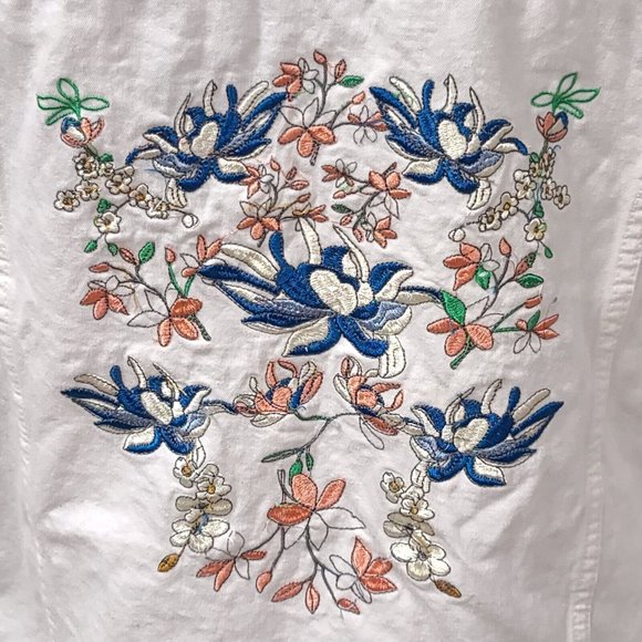 Collections Etc Womens Large Embroidered Floral Boho Art Deco White Denim Jacket - Picture 9 of 15